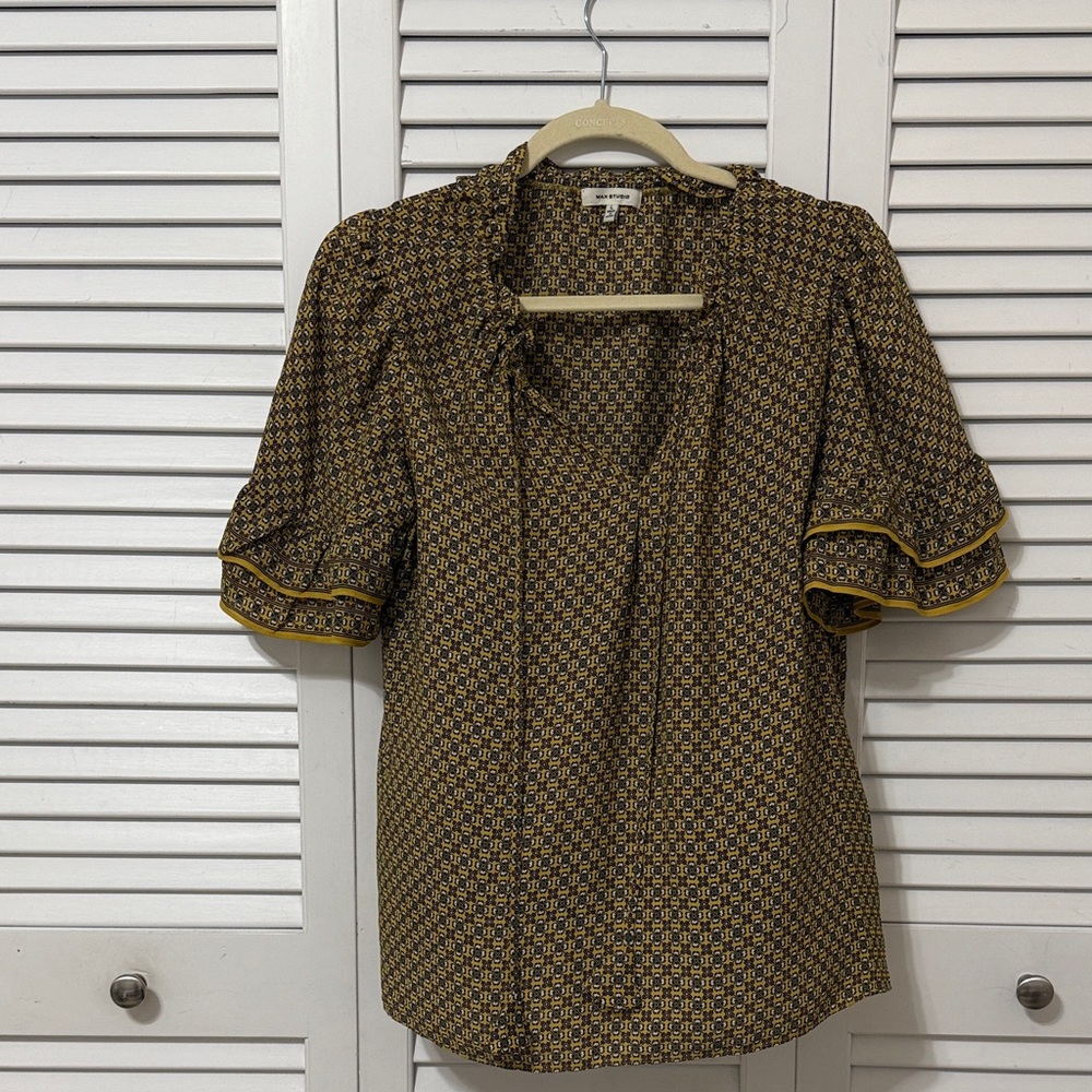 Max Studio Yellow and Black Patterned Blouse